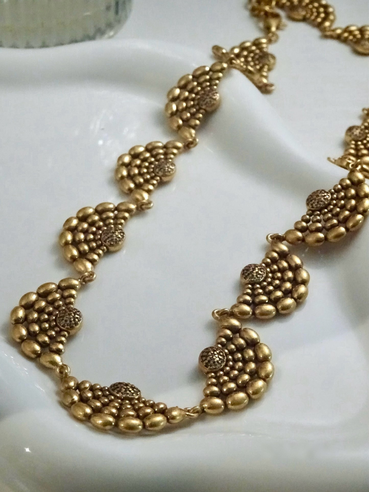 Spiritual Power Retro Gold Necklace, a unique accessory celebrating individuality and style.