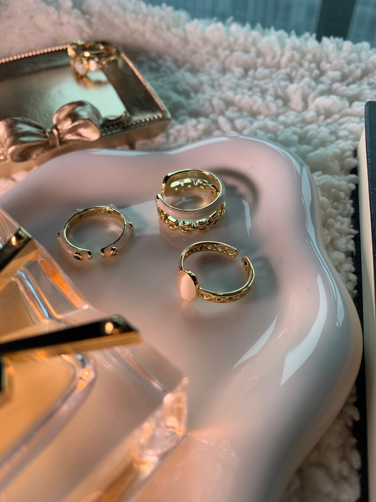 Harmony Power Cat Eye Hollow Ring