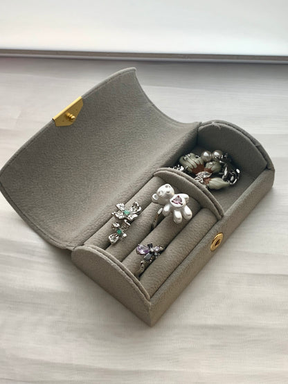 Flip-top Portable Jewelry Organizer