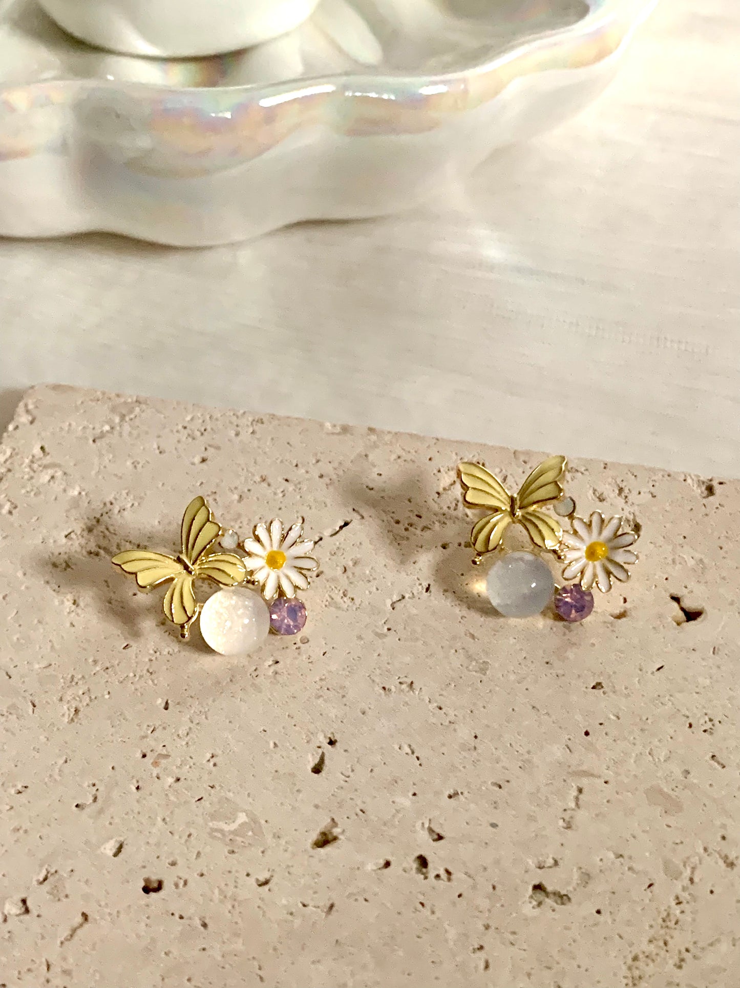 Hope Power Solar Grace Bow Earrings