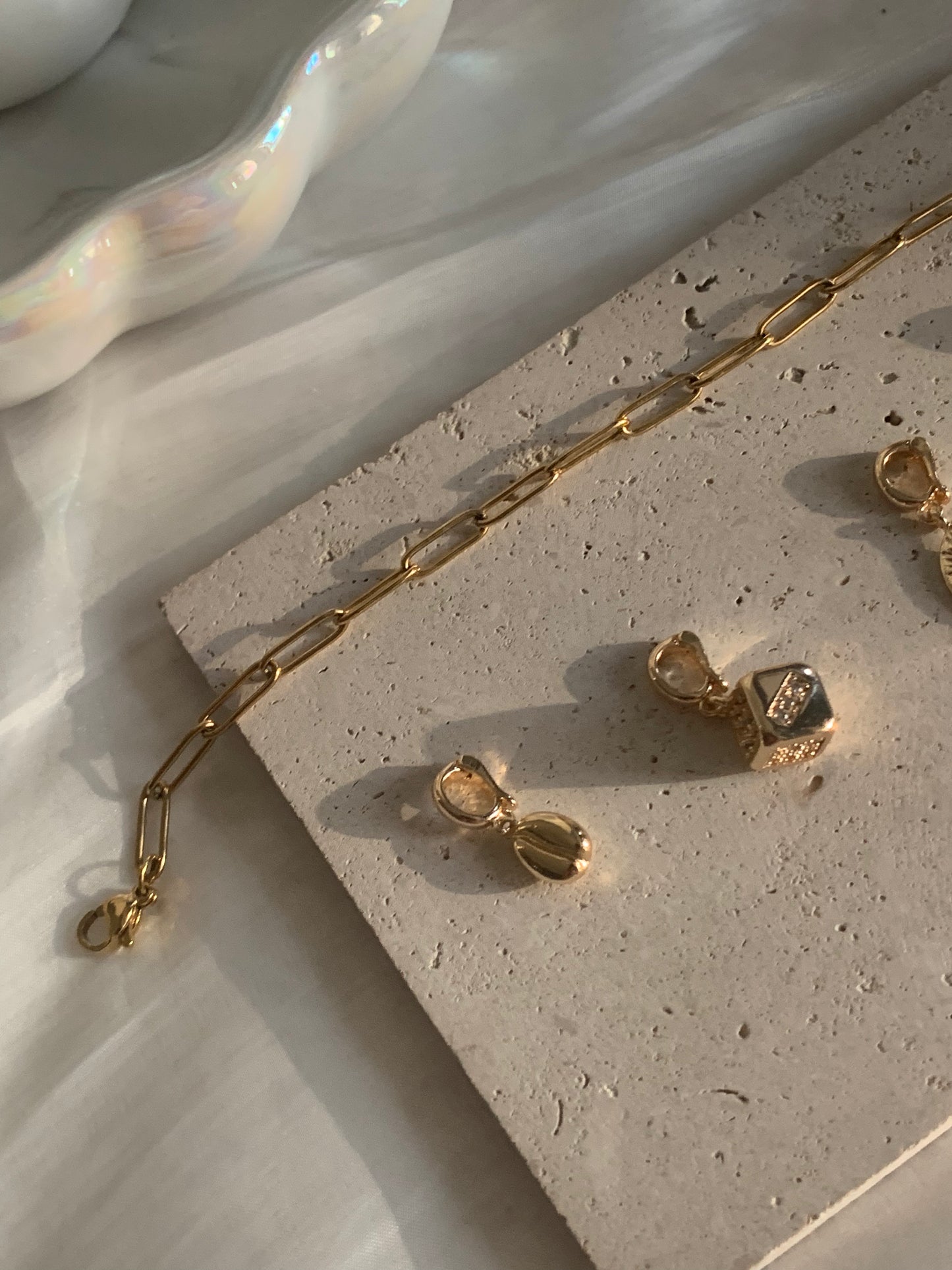 Alchemy Charm Custom “Me” Bracelet（6 charms）