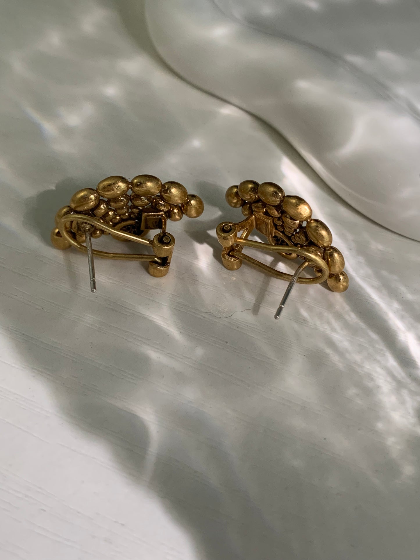 Spirit Power Retro Golden Earrings, a statement piece for fashion-forward individuals.